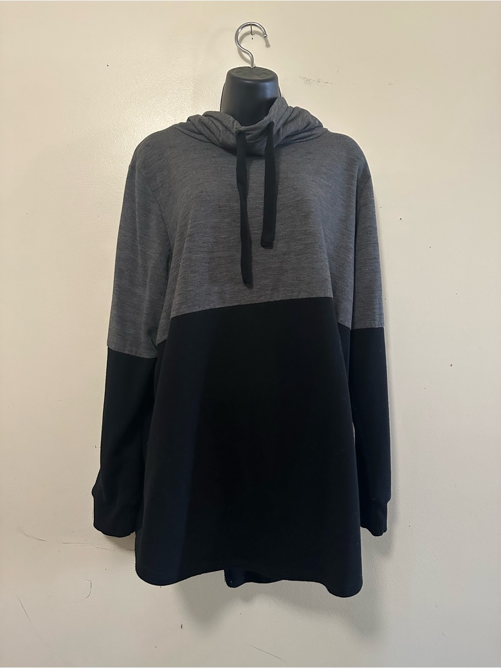 Warehouse One Two-Tone Cowl neck Sweater - Gray/Black